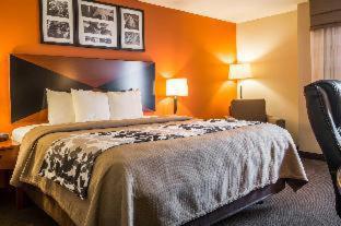 Sleep Inn & Suites East Chase