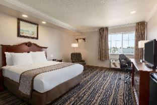 Days Inn by Wyndham Eureka CA