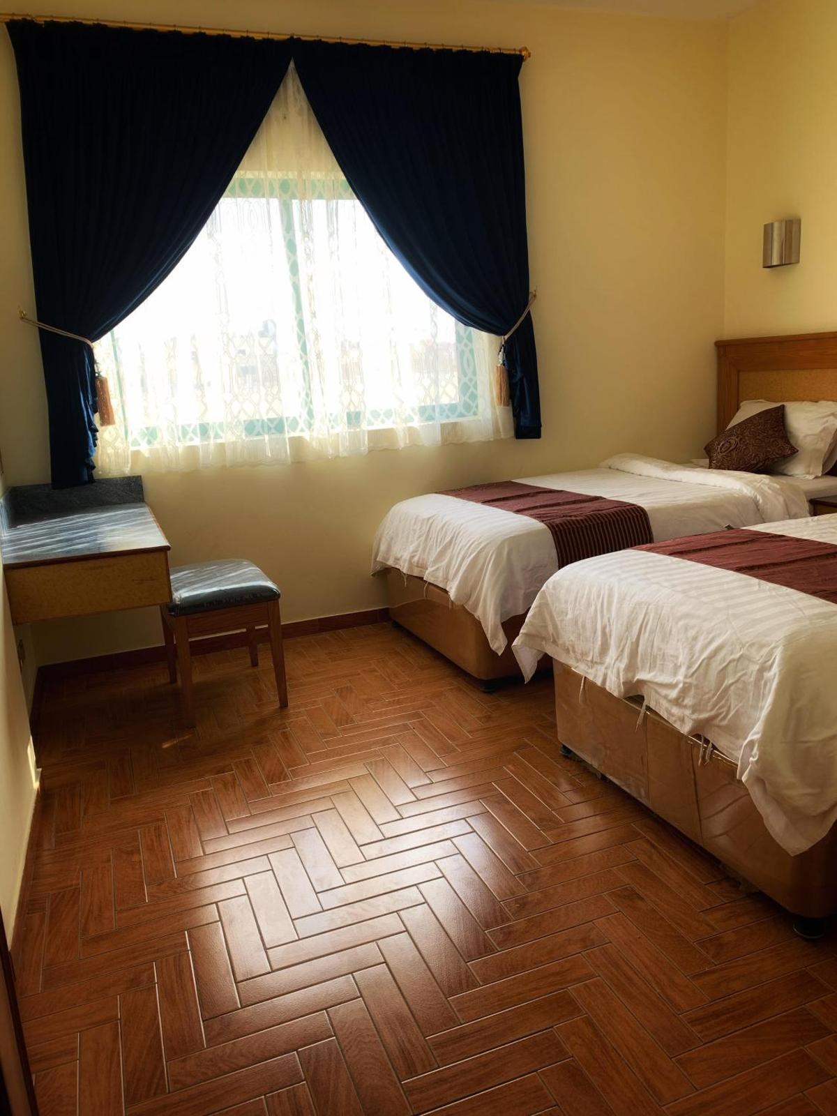 Mansour Plaza Hotel Apartments