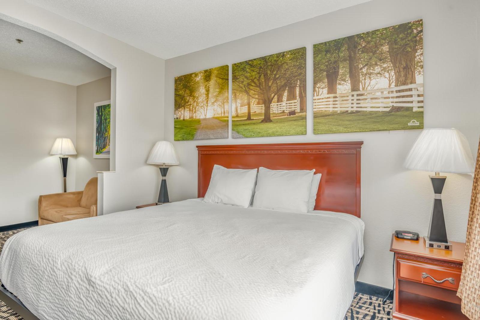 Days Inn by Wyndham Coliseum Montgomery AL