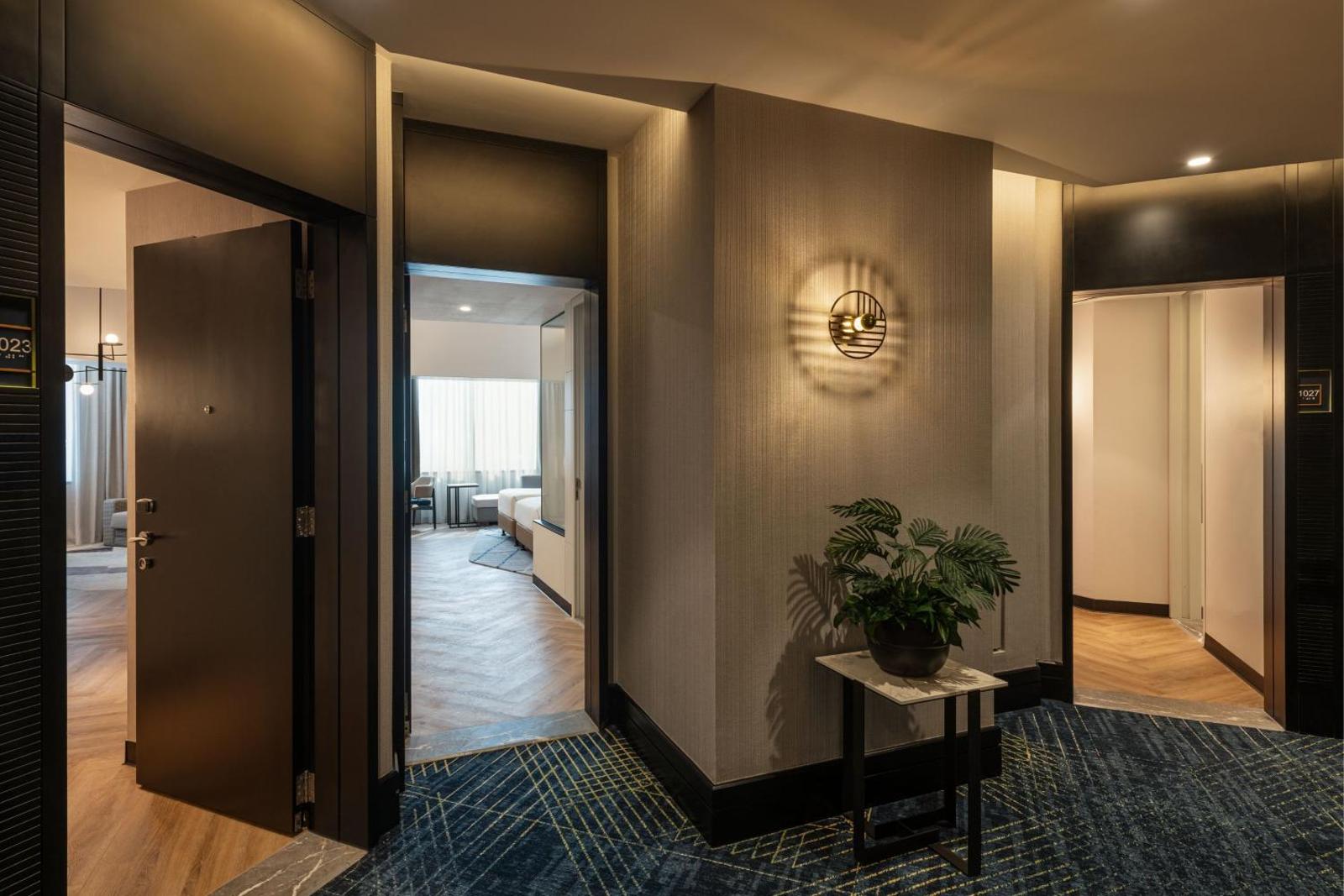 Sheraton Mall of the Emirates Hotel, Dubai