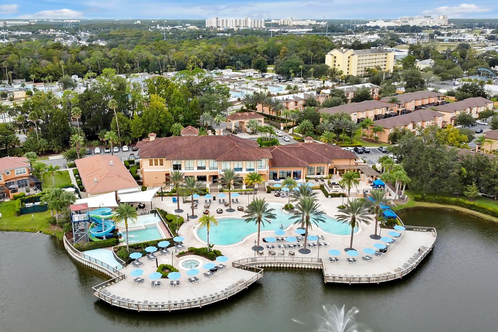 CLC Regal Oaks Resort Vacation Townhomes