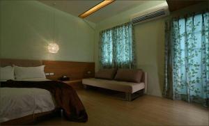 Phòng Giường Đôi Có Phòng Tắm Riêng (Double Room with Private Bathroom)
