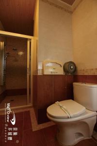 Phòng Deluxe giường đôi có ban công (Deluxe Double Room with Balcony)