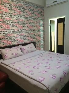 Phòng Tiêu Chuẩn Giường Đôi Có Quạt Máy (Standard Double Room with Fan)