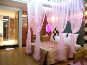 Phòng Deluxe Giường Đôi Có Bồn Tắm (Deluxe Double Room with Bath)