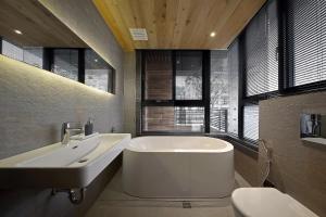 Phòng Deluxe Có 2 Giường Cỡ Queen (Deluxe Queen Room with Two Queen Beds)