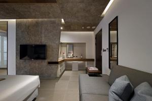 Phòng Đôi Loại Sang (Deluxe Double Room)