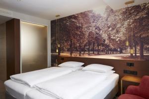 Comfort Double or Twin Room room in Hyperion Hotel Berlin