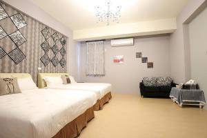 Phòng Superior Đôi có 2 Giường Đôi (Superior Double Room with Two Double Beds)
