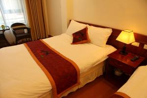 Phòng Tiêu Chuẩn Giường Đôi/2 Giường Đơn Có Quạt Máy (Standard Double or Twin Room with Fan)