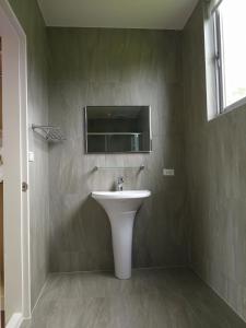 Phòng 4 Người Có Phòng Tắm (Quadruple Room with Bathroom)