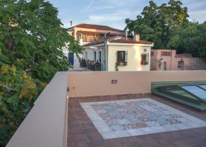 Three-Bedroom House room in Tripodon Plaka In the shade of Acropolis by GHH