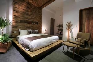 Phòng Deluxe Giường Đôi Có Bồn Tắm (Deluxe Double Room with Bath)