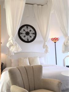 Phòng Giường Đôi Nhìn Ra Vườn (Double Room with Garden View)