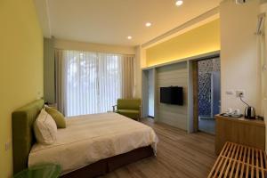 Phòng Deluxe Giường Đôi Có Bồn Tắm (Deluxe Double Room with Bath)