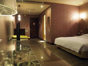 Phòng Bốn Người không có Gara (Quadruple Room without Garage)