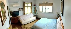 Phòng Giường Đôi Nhìn Ra Hồ Nước (Double Room with Lake View)