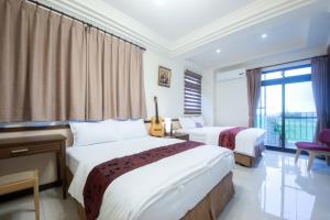 Phòng 4 Người có Sân hiên (Quadruple Room with Terrace)