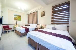 Phòng 4 Người có Sân hiên (Quadruple Room with Terrace)