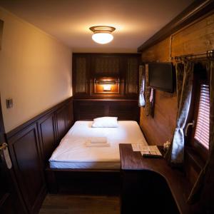Single Room room in Boat Hotel Matylda