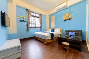 Nhà 7 Phòng ngủ (Seven-Bedroom House)