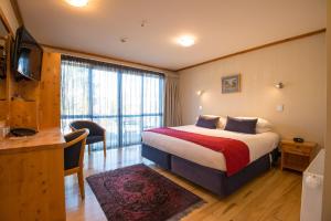 Deluxe King Room room in Coronation Lodge