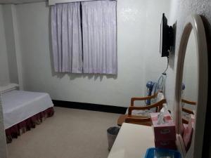Phòng Tiêu Chuẩn Giường Đôi (Standard Double Room)