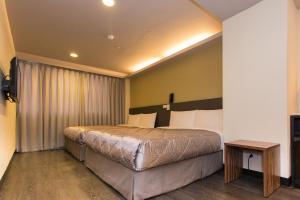 Phòng 4 người (Quadruple Room)