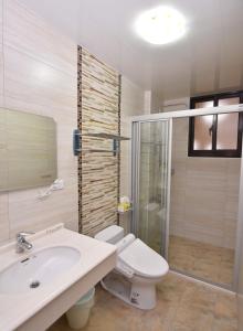 Phòng Giường Đôi Có Ban Công (Double Room with Balcony)