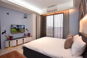 Phòng Giường Đôi Có Ban Công (Double Room with Balcony)