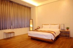 Phòng Đôi Loại Sang (Deluxe Double Room)