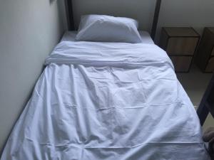 Phòng ngủ Tập thể Nữ 4 giường (4-Bed Female Dormitory Room)