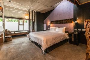 Phòng Deluxe Giường Đôi Có Bồn Tắm (Deluxe Double Room with Bath)