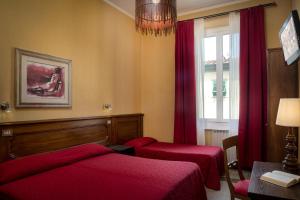 Triple Room room in Hotel Kursaal & Ausonia