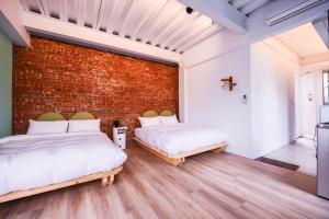 Phòng 4 người có ban công (Quadruple Room with Balcony)