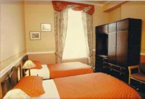 Twin Room en suite room in Murrayfield Park Guest House