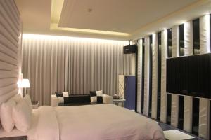 Phòng Cao Cấp Cho Hai Người (Superior Double Room)