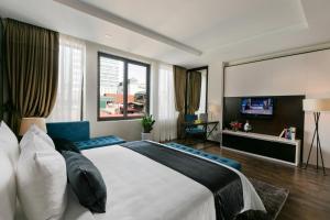 Phòng Executive hướng thành phố (Executive City View)