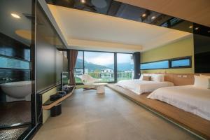 Phòng 4 người có phòng tắm (Quadruple Room with Bathroom)