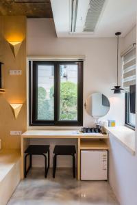 Phòng Gia đình - 4 người lớn (Family Room - 4 Adults)