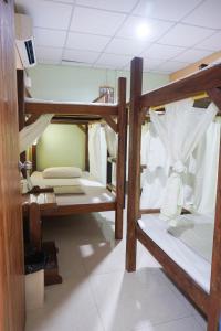 Giường Tầng Trong Phòng Ngủ Tập Thể Cho Nam Và Nữ (Bunk Bed in Mixed Dormitory Room)