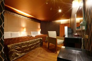 Phòng Gia Đình Có Vòi Sen (Family Room with Shower)