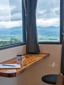 Phòng có giường cỡ King nhìn ra cảnh núi non (King Room with Mountain View)