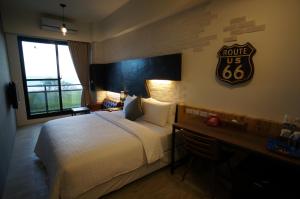 Phòng Deluxe hướng biển giường đôi (Deluxe Double Room with Sea View)