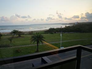 Phòng Deluxe hướng biển giường đôi (Deluxe Double Room with Sea View)