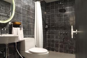 Phòng Tiêu Chuẩn Giường Đôi/2 Giường Đơn (Standard Double or Twin Room)