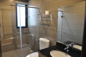 Phòng Giường Đôi Nhìn Ra Núi (Double Room with Mountain View)