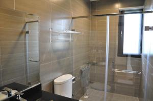 Phòng Giường Đôi Nhìn Ra Núi (Double Room with Mountain View)
