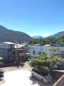 Phòng 3 Người Nhìn Ra Núi (Triple Room with Mountain View)